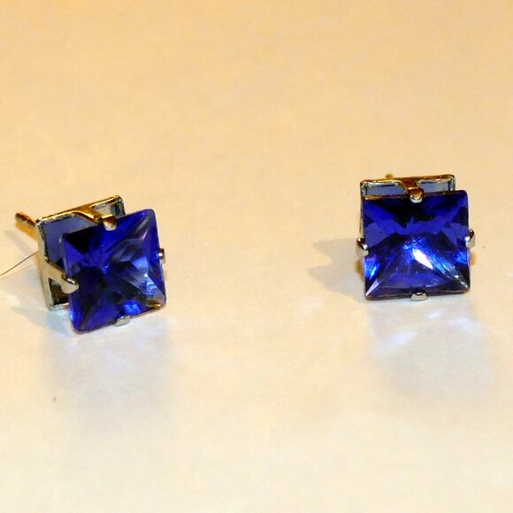 Blue Sapphire Square Cut Stud Earrings - Picture 4 of 6